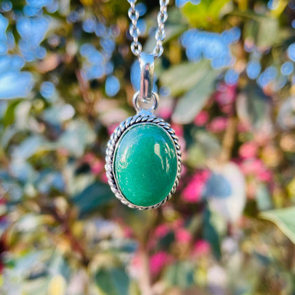 Green Onyx Silver Necklace / Simple / Classic / Hypoallergenic / Boho / Crystal Jewelery / Ethnic / Hypoallergenic / Illuminati