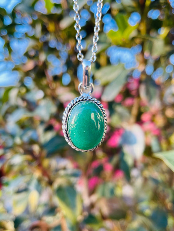 Green Onyx Silver Necklace / Simple / Classic / Hypoallergenic / Boho / Crystal Jewelery / Ethnic / Hypoallergenic / Illuminati