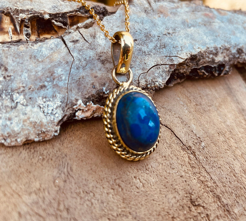 Lapis Lazuli Gold Necklace / Simple / Classic / Hypoallergenic / Boho / Crystal Jewelery / Ethnic / Hypoallergenic / Illuminati