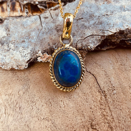 Lapis Lazuli Gold Necklace / Simple / Classic / Hypoallergenic / Boho / Crystal Jewelery / Ethnic / Hypoallergenic / Illuminati