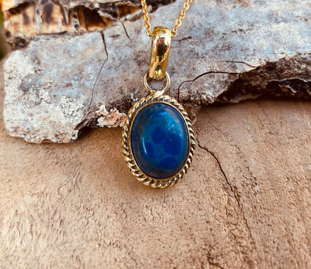 Lapis Lazuli Gold Necklace / Simple / Classic / Hypoallergenic / Boho / Crystal Jewelery / Ethnic / Hypoallergenic / Illuminati