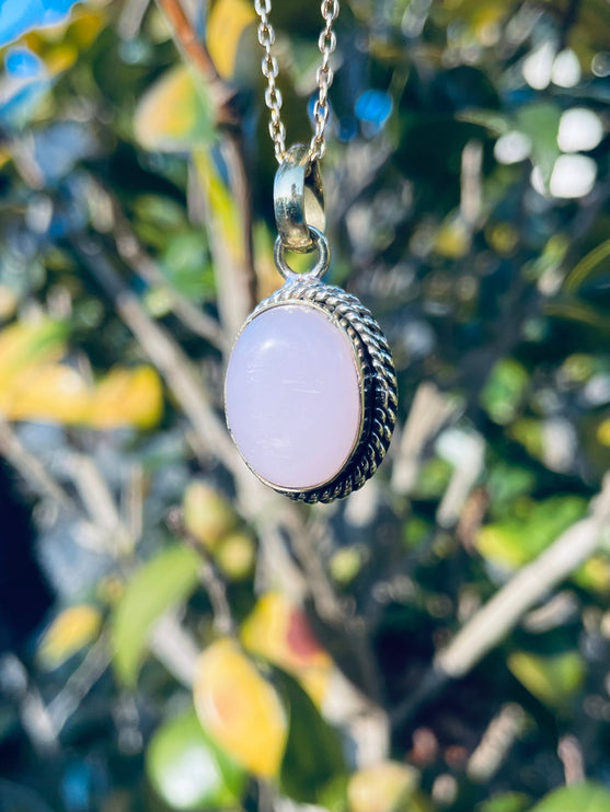 Rose Quartz Gold Necklace / Simple / Classic / Hypoallergenic / Boho / Crystal Jewelery / Ethnic / Hypoallergenic / Illuminati