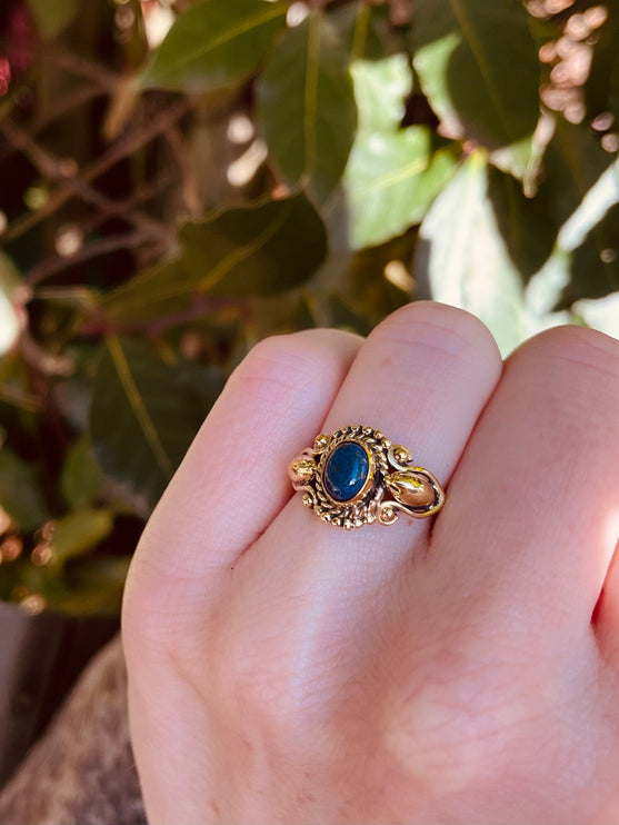 Ethnic style Brass & Lapis Lazuli Ring / Moon / Boho / Bohemian / Psy / Rustic / Tribal / Gypsy / Festival / Healing / Festival