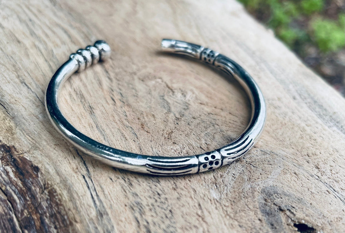 Tuareg Silver Bracelet / Unisex Jewelry / Cuff / Boho / Ethnic / Bohemian / Medieval / Gypsy / Geometric /