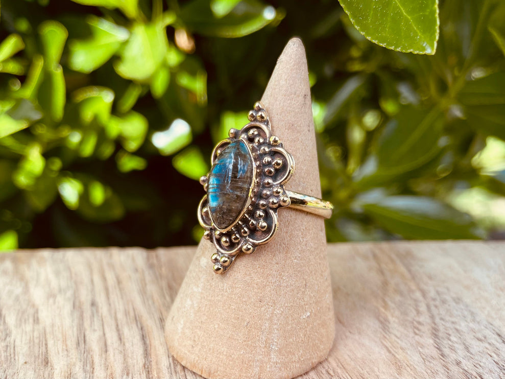 Labradorite Ring Ethnic style Brass / Boho / Bohemian / Psy / Rustic / Tribal / Gypsy / Festival / Healing / Festival