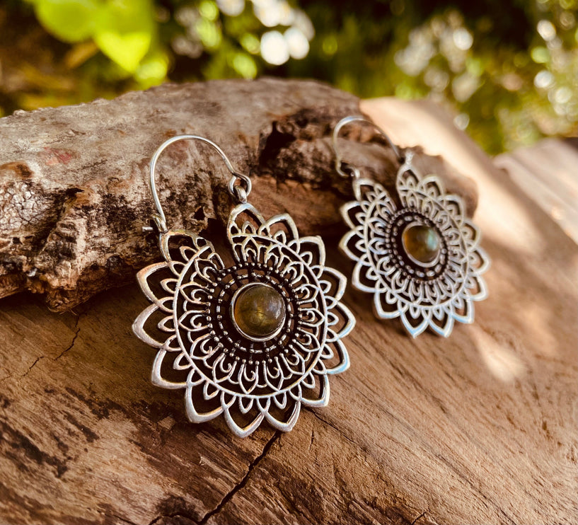 Silver Mandala Flower Labradorite Earrings ; Ethnic, Geometric, rustic, yoga, hippie, gypsy, pretty, boho, bohemian, festival