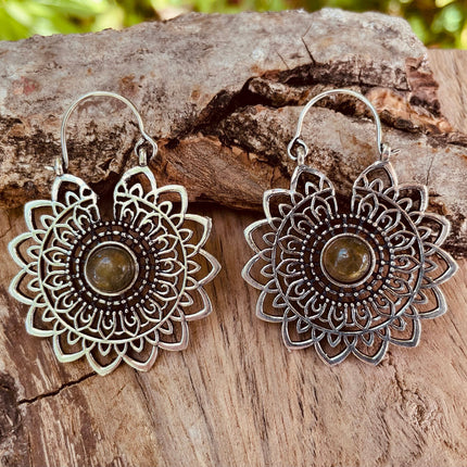 Silver Mandala Flower Labradorite Earrings ; Ethnic, Geometric, rustic, yoga, hippie, gypsy, pretty, boho, bohemian, festival