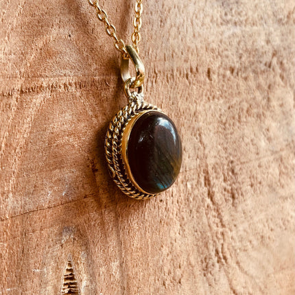 Labradorite Necklace Gold Chain Brass / Simple / Classic / Hypoallergenic / Boho / Crystal Jewelery / Ethnic / Hypoallergenic / Illuminati