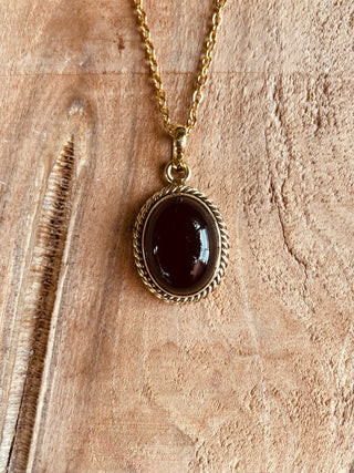 Black Onyx Golden Necklace Brass / Simple / Classic / Hypoallergenic / Boho / Crystal Jewelery / Ethnic / Hypoallergenic / Illuminati