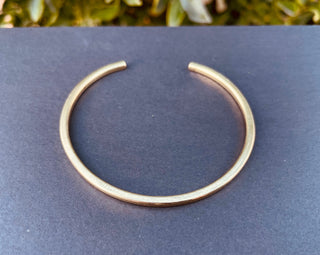 Minimalist Simple Brass Bangle, Elegant Gold Bangle for Her, Stacking Bracelets