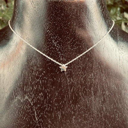 Sterling Silver Necklace Star Pendant Adjustable Chain / Delicate / Dainty Jewelery / Modern / Contemporary jewellery / Boho style