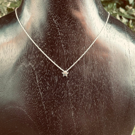 Sterling Silver Necklace Star Pendant Adjustable Chain / Delicate / Dainty Jewelery / Modern / Contemporary jewellery / Boho style