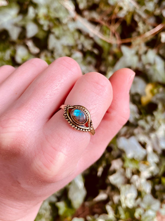 Evil Eye Ring Labradorite Silver / Protection / Boho / Bohemian / Psy / Rustic / Tribal / Gypsy / Festival / Healing / Festival