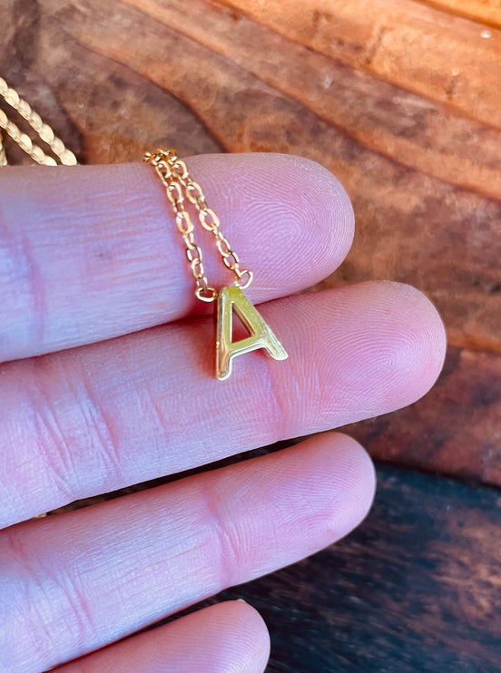 Gold Initial Necklace / Custom Letter Necklaces / Personalized Gifts / Name Jewellery / Gift for Her / Dainty / Stainless Steel / Modern