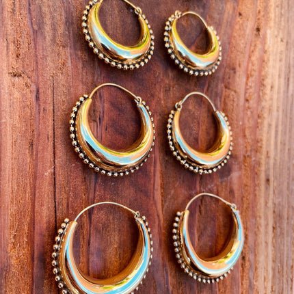 Gold Chunky Hoop Earrings / Brass Ball Detail / Ethnic / Rustic / Bohemian / Gold / Gypsy / Spiral / Hippie / Chunky / Festival / style