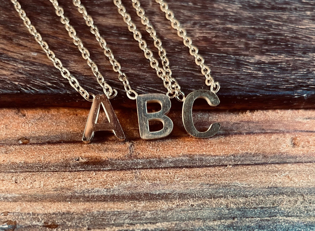 Gold Initial Necklace / Custom Letter Necklaces / Personalized Gifts / Name Jewellery / Gift for Her / Dainty / Stainless Steel / Modern