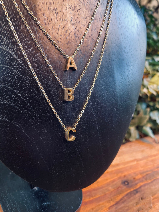 Gold Initial Necklace / Custom Letter Necklaces / Personalized Gifts / Name Jewellery / Gift for Her / Dainty / Stainless Steel / Modern