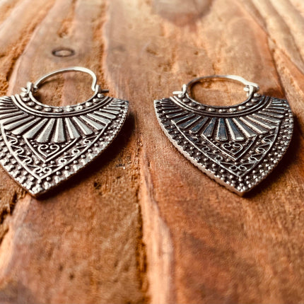 Ethnic Silver Earrings / Boho Jewelery / Bohemian Look / Festival Fashion / Yoga / Gypsy / Rustic / Tribal Jewellery / Indian Design