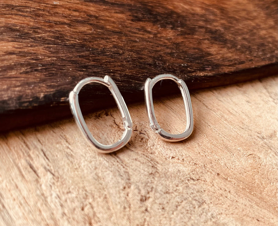 Classic Huggie Hoop Silver 925 Earrings / Pure Silver Earrings / Dainty / Classic Jewellery / Marriage Bridal Jewelery / Hypoallergenic