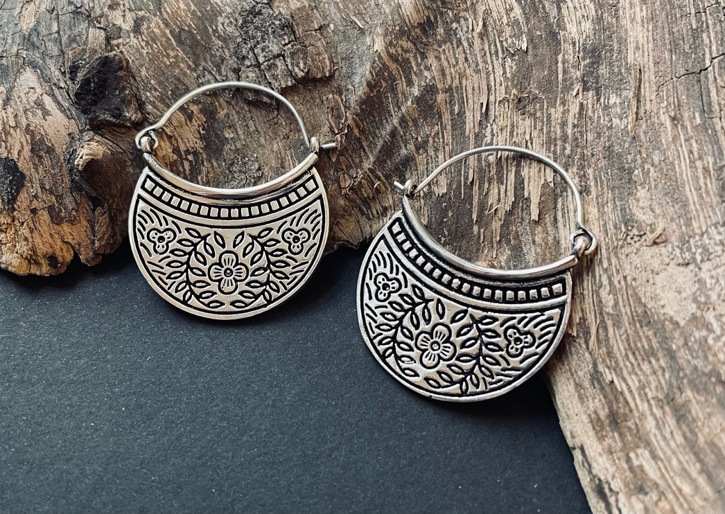 Boho Flower Silver Earrings / Ethnic Jewellery / Bohemian Style / Summer Accesory / Rustic / Yoga / Hippie / Bohemian Festival Lookl