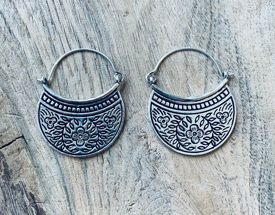 Boho Flower Silver Earrings / Ethnic Jewellery / Bohemian Style / Summer Accesory / Rustic / Yoga / Hippie / Bohemian Festival Lookl