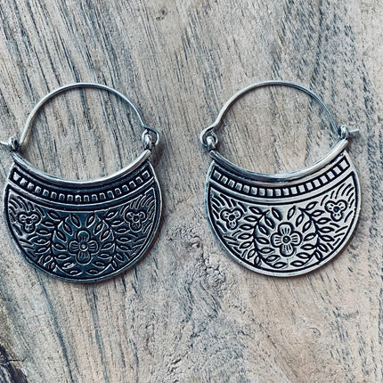 Boho Flower Silver Earrings / Ethnic Jewellery / Bohemian Style / Summer Accesory / Rustic / Yoga / Hippie / Bohemian Festival Lookl