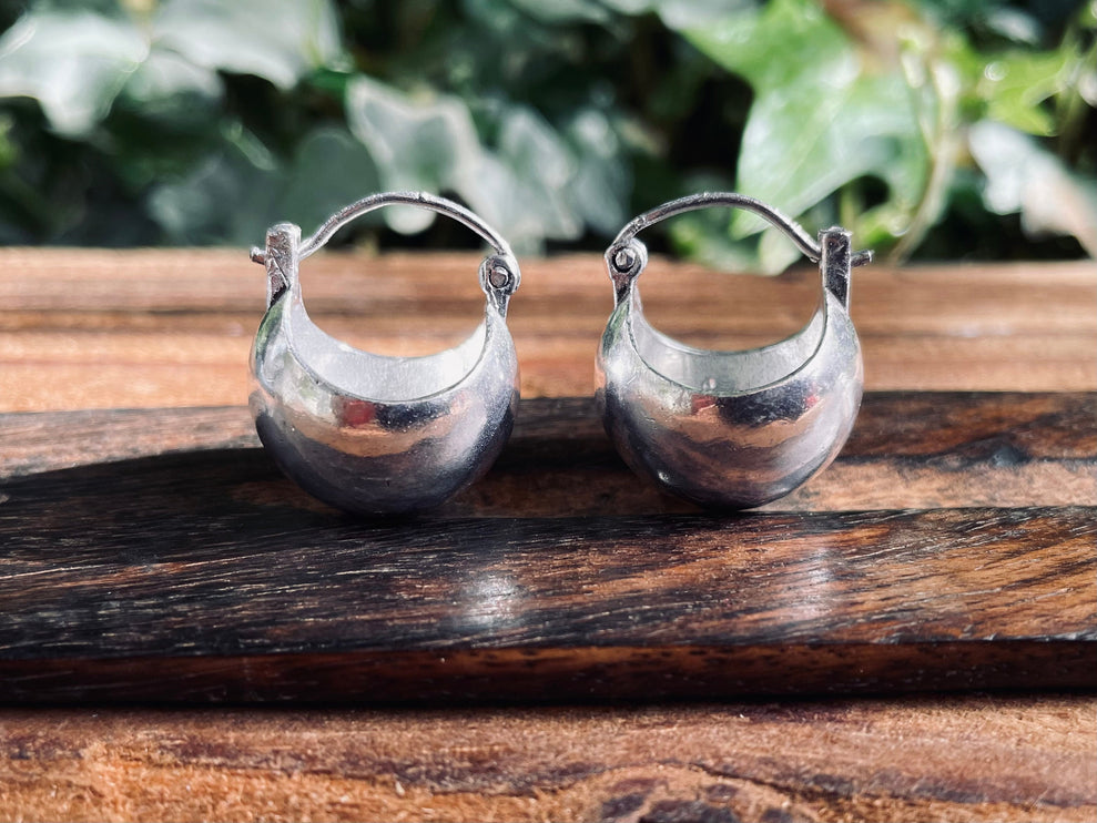 Chunky Ball Hoop Silver Earrings / Boho Jewelery / Bohemian Look / Festival Fashion / Yoga / Rustic / Tribal Jewellery / Indian Design