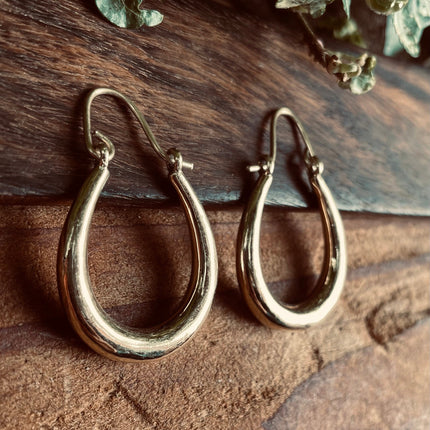 Chunky Golden Oval Hoop Earrings / Thick Hoop Earrings / Contemporary Jewelery / Modern / Boho / Rustic / Tribal / Fashion Outfit