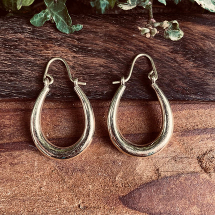 Chunky Golden Oval Hoop Earrings / Thick Hoop Earrings / Contemporary Jewelery / Modern / Boho / Rustic / Tribal / Fashion Outfit