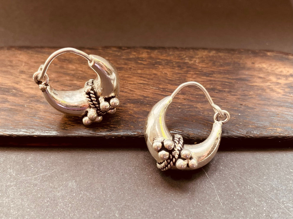 Chunky Ball Hoop Silver Earrings / Boho Jewelery / Bohemian Look / Festival Fashion / Yoga / Rustic / Tribal Jewellery / Indian Design