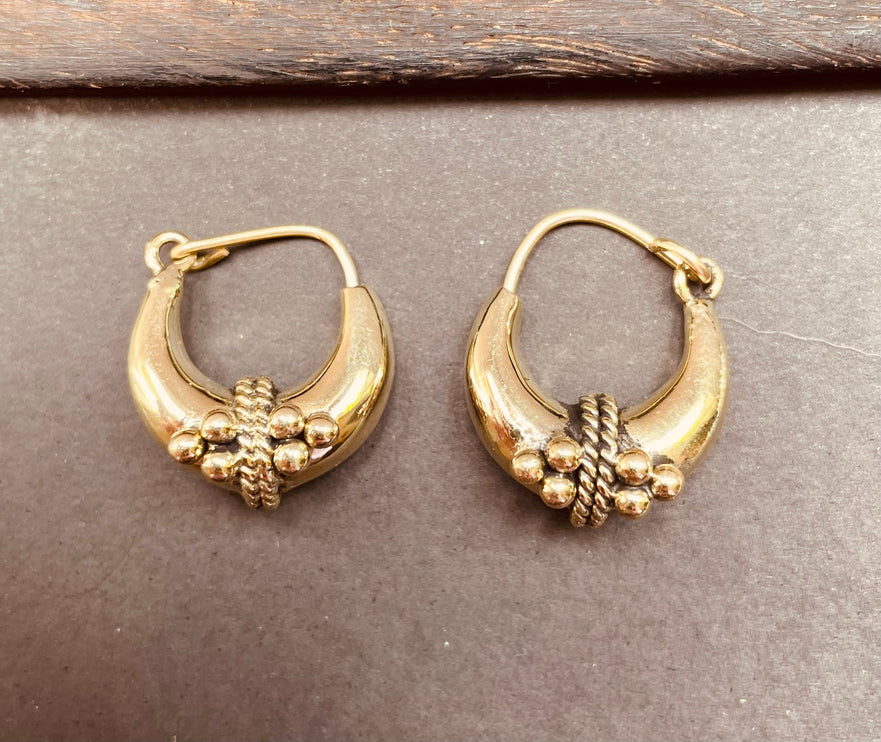 Chunky Ball Hoop Earrings Gold Brass / Boho Jewelery / Bohemian Look / Festival Fashion / Yoga / Rustic / Tribal Jewellery / Indian Design