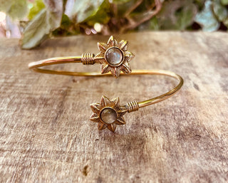 Labradorite Flower Boho Brass Bracelet / Adjustable / Gold Bangle / Ethnic / Rustic / Bohemian / Hippie / Gypsy / Psy / Bohemian Jewelery