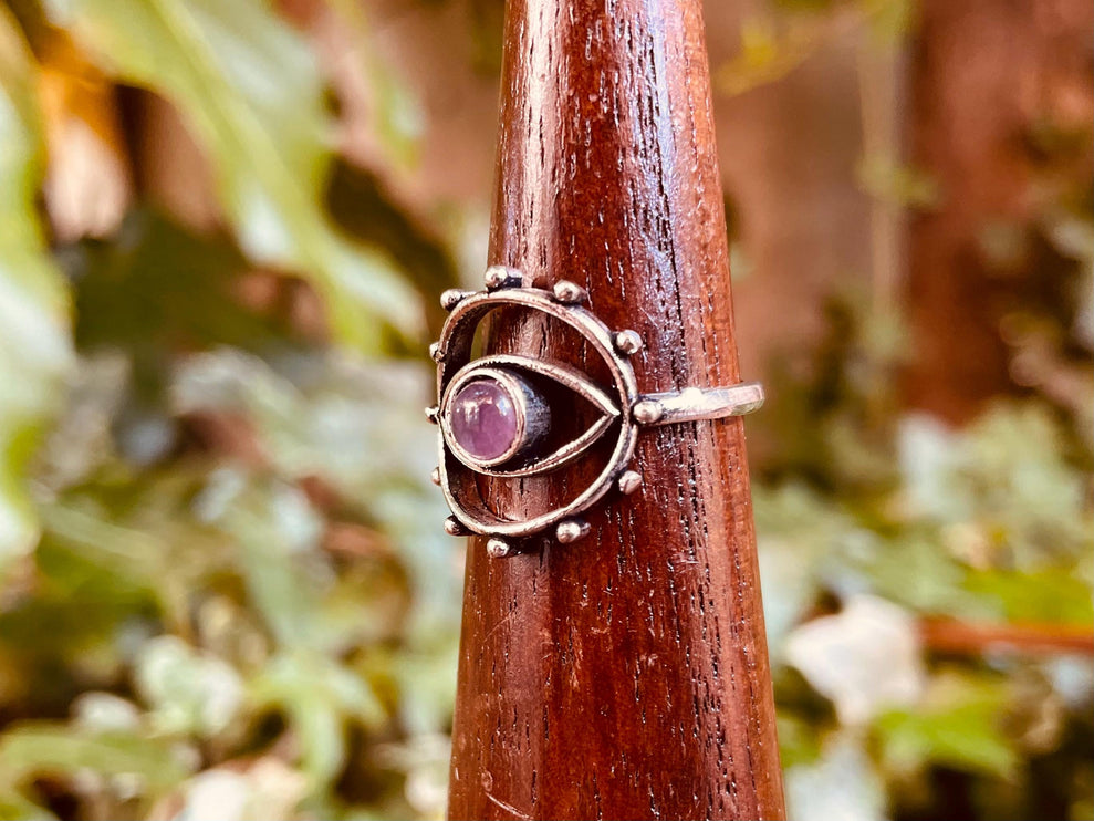 Silver Eye Amethyst Ring / Unique Gemstone Ring / Unisex Ring / Illuminati / Third Eye / Boho / Ethnic / Rustic / Gypsy / Psy / Gift for Her