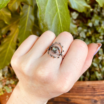 Silver Eye Labradorite Ring / Unique Gemstone Ring / Unisex Ring / Illuminati / Third Eye / Boho / Ethnic / Rustic / Gypsy / Gift for Her