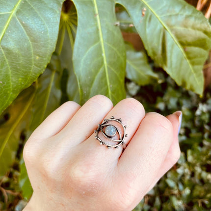 Silver Eye Labradorite Ring / Unique Gemstone Ring / Unisex Ring / Illuminati / Third Eye / Boho / Ethnic / Rustic / Gypsy / Gift for Her