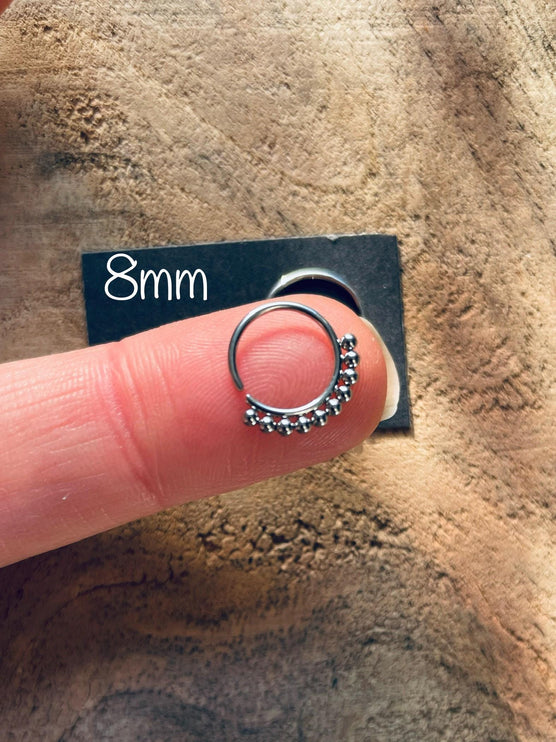 Surgical Steel Twist Ring / 8mm 10mm / Septum / Body Jewelery Jewellery / Body Modification / Punk / Goth / Boho Look / Hypoallergenic