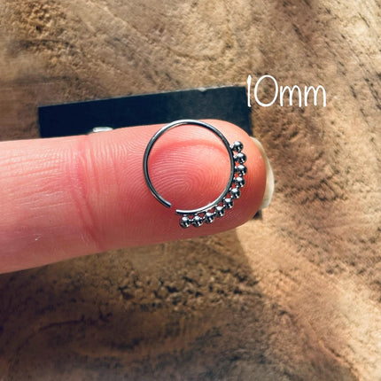 Surgical Steel Twist Ring / 8mm 10mm / Septum / Body Jewelery Jewellery / Body Modification / Punk / Goth / Boho Look / Hypoallergenic