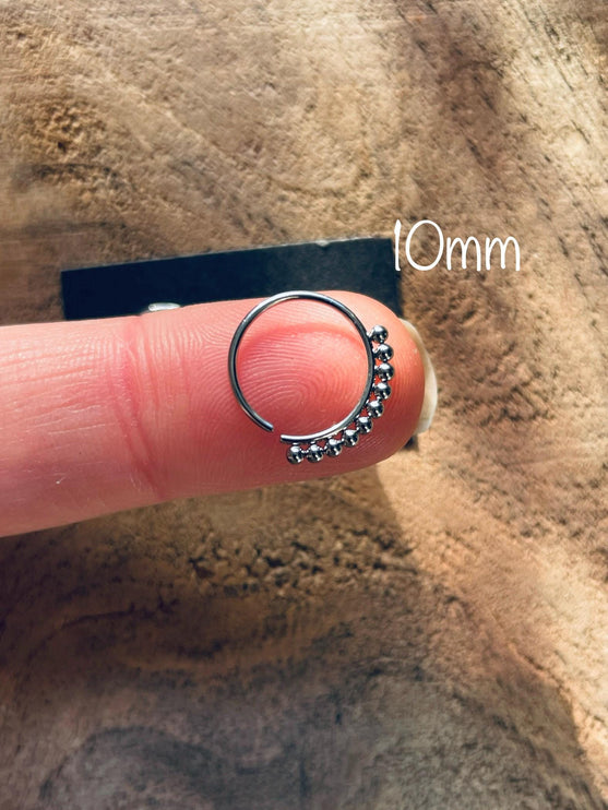 Surgical Steel Twist Ring / 8mm 10mm / Septum / Body Jewelery Jewellery / Body Modification / Punk / Goth / Boho Look / Hypoallergenic