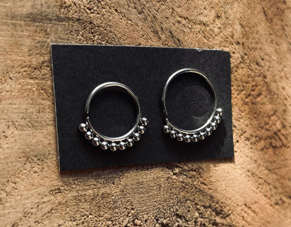 Surgical Steel Twist Ring / 8mm 10mm / Septum / Body Jewelery Jewellery / Body Modification / Punk / Goth / Boho Look / Hypoallergenic