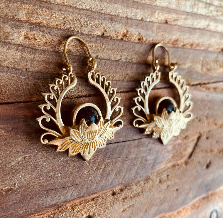 Black Onyx Earrings Gold Lotus Flower Brass Jewelery / Rustic / Yoga / Boho Jewellery Bohemian Style / Festival Look / Ibiza / Gift for Her