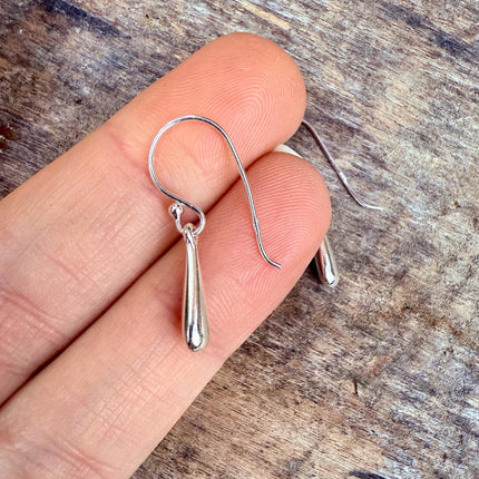 Small Sterling Silver Pendant Drop Earrings / Rain Droplet Earrings / Minimalist / Contemporary / Dainty / Elegant Jewellery / Gift for Her