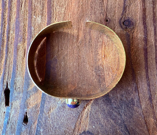 Hammered Brass Bracelet with Lapis Lazuli / Adjustable / Bohemian Jewellery / Ethnic Style / Rustic / Boho / Gift for Her / Artisanal /