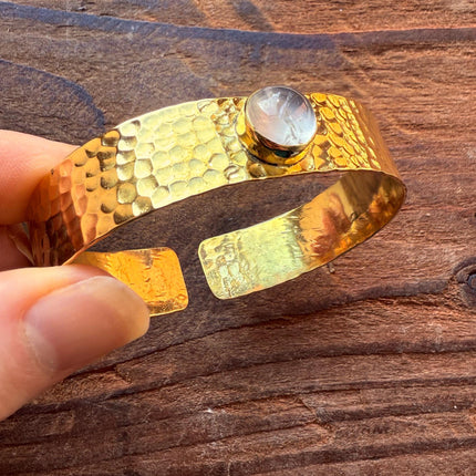 Hammered Brass Bracelet with Moonstone / Adjustable / Bohemian Jewellery / Ethnic Style / Rustic / Boho / Gift for Her / Artisanal /