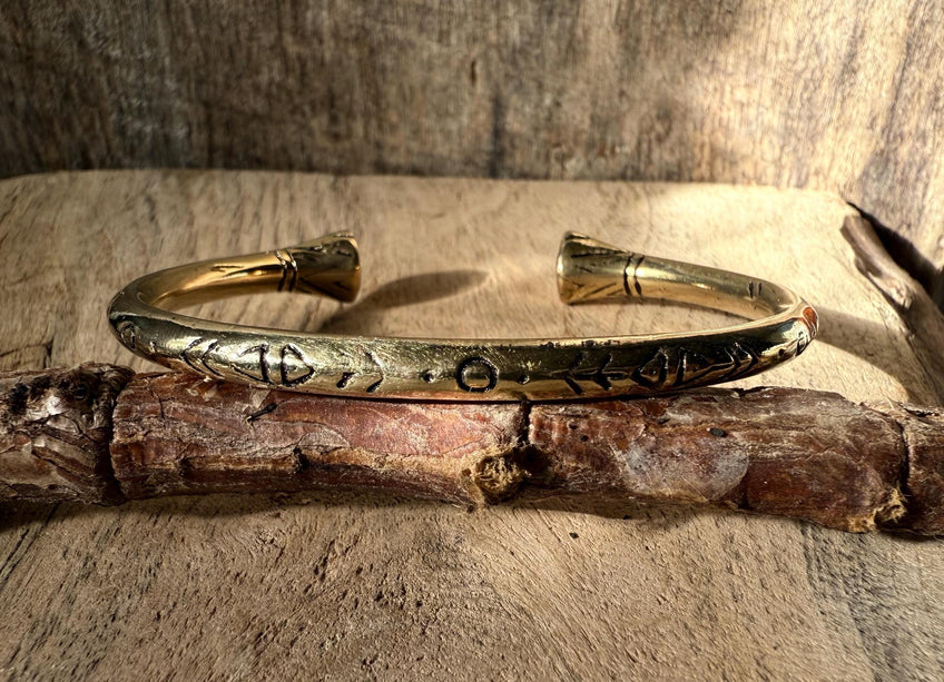 Bracelet Tribal Symbols Native Markings / Bangle / Cuff / Unisex / Boho / Ethnic / Rustic / Bohemian / Hippie / Costume Fashion Jewelery /