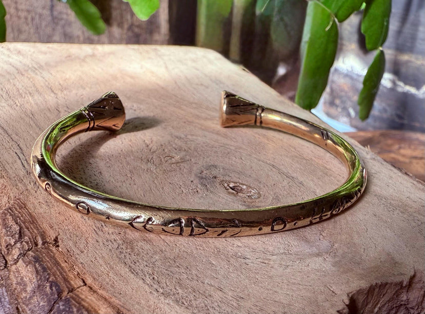 Bracelet Tribal Symbols Native Markings / Bangle / Cuff / Unisex / Boho / Ethnic / Rustic / Bohemian / Hippie / Costume Fashion Jewelery /