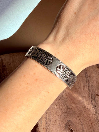 Silver Bracelet Tribal Symbols Native Markings / Bangle / Cuff / Unisex / Boho / Ethnic / Rustic / Bohemian / Costume Fashion Jewelery /