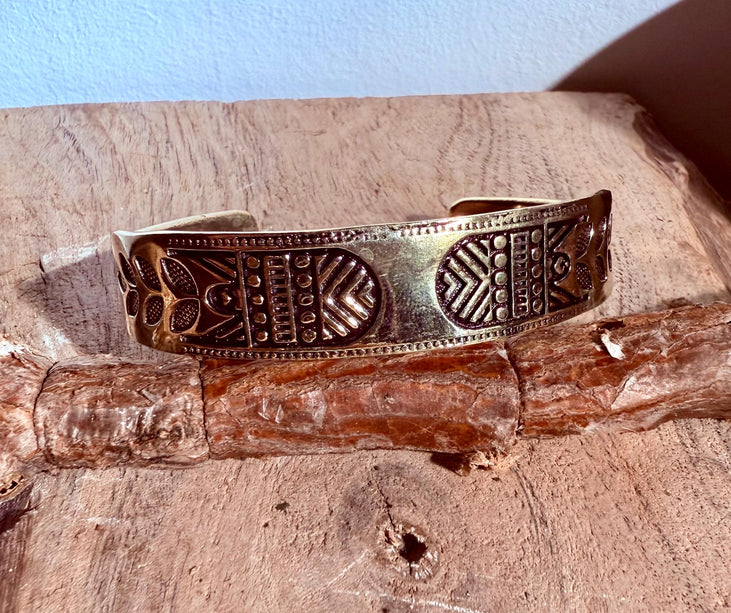 Brass Bracelet Tribal Symbols Native Markings / Bangle / Cuff / Unisex / Boho / Ethnic / Rustic / Bohemian / Costume Fashion Jewelery /