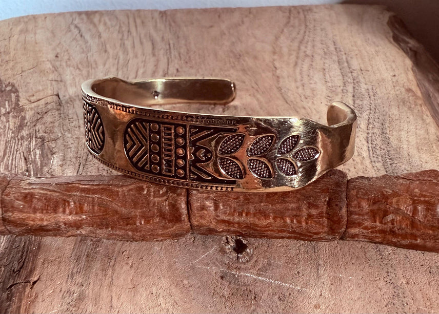 Brass Bracelet Tribal Symbols Native Markings / Bangle / Cuff / Unisex / Boho / Ethnic / Rustic / Bohemian / Costume Fashion Jewelery /