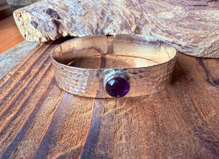 Hammered Silver Bracelet with Amethyst / Adjustable / Bohemian Jewellery / Ethnic Style / Rustic / Boho / Gift for Her / Artisanal /