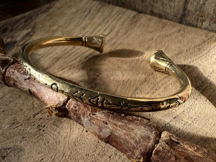 Bracelet Tribal Symbols Native Markings / Bangle / Cuff / Unisex / Boho / Ethnic / Rustic / Bohemian / Hippie / Costume Fashion Jewelery /